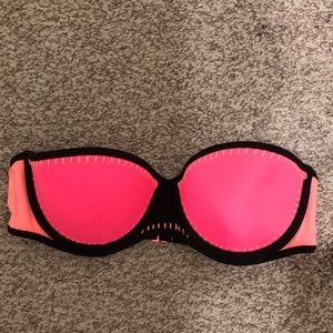 Victoria’s Secret bikini top 34c